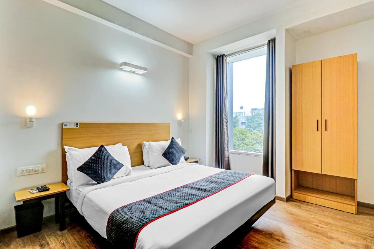 Townhouse Sector 30 Near Botanic Garden Of Indian Republic Otel Noida Dış mekan fotoğraf