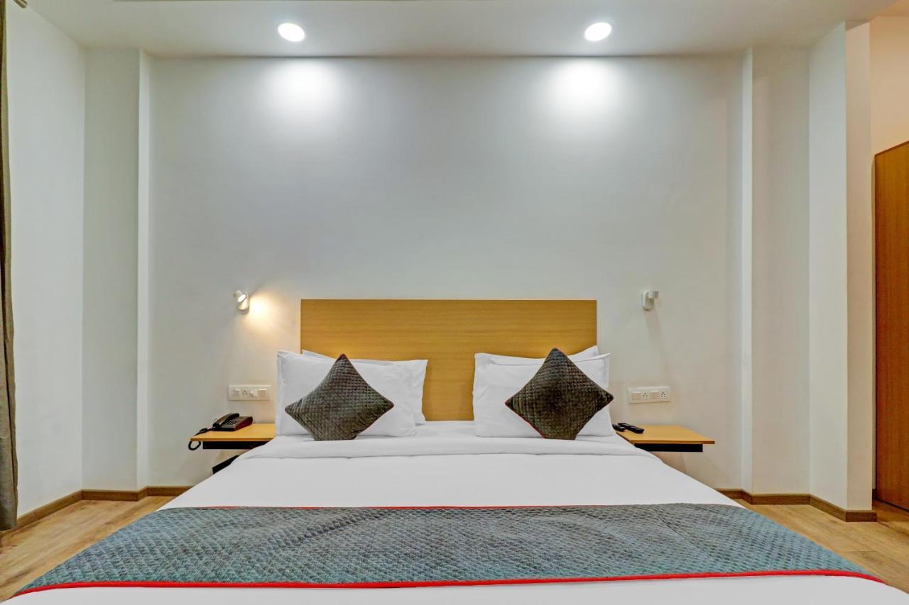 Townhouse Sector 30 Near Botanic Garden Of Indian Republic Otel Noida Dış mekan fotoğraf
