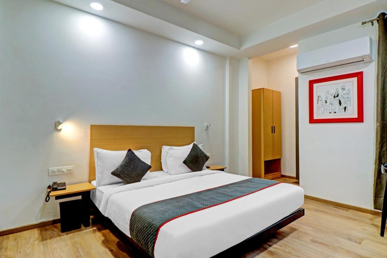 Townhouse Sector 30 Near Botanic Garden Of Indian Republic Otel Noida Dış mekan fotoğraf