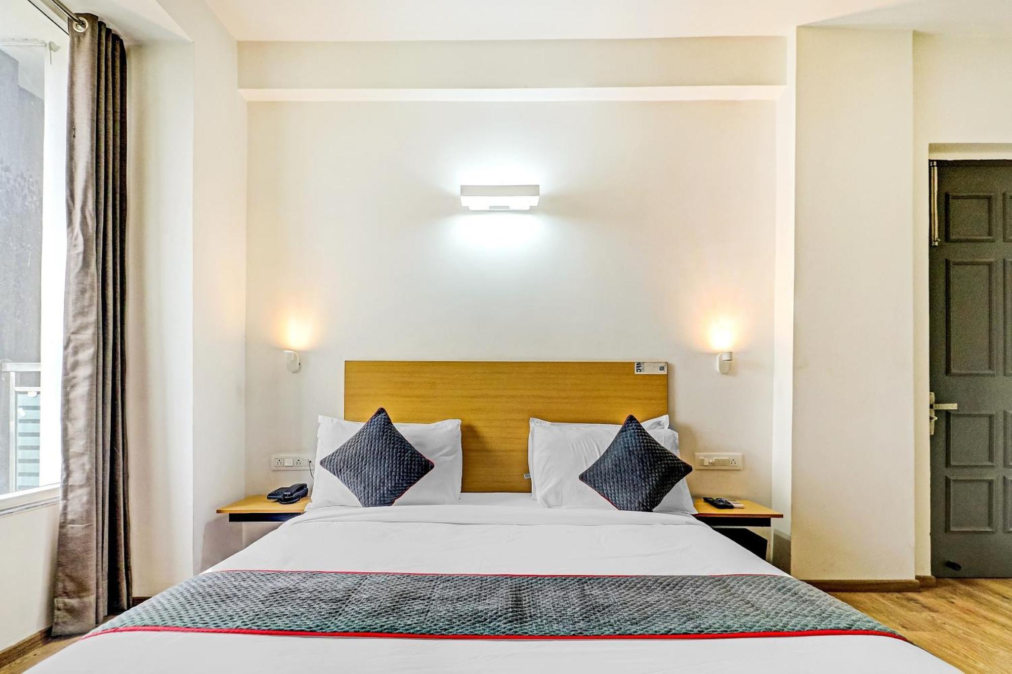 Townhouse Sector 30 Near Botanic Garden Of Indian Republic Otel Noida Dış mekan fotoğraf