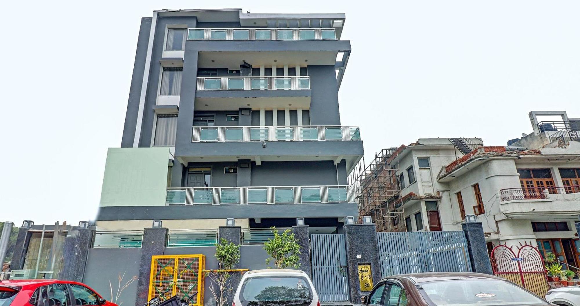 Townhouse Sector 30 Near Botanic Garden Of Indian Republic Otel Noida Dış mekan fotoğraf