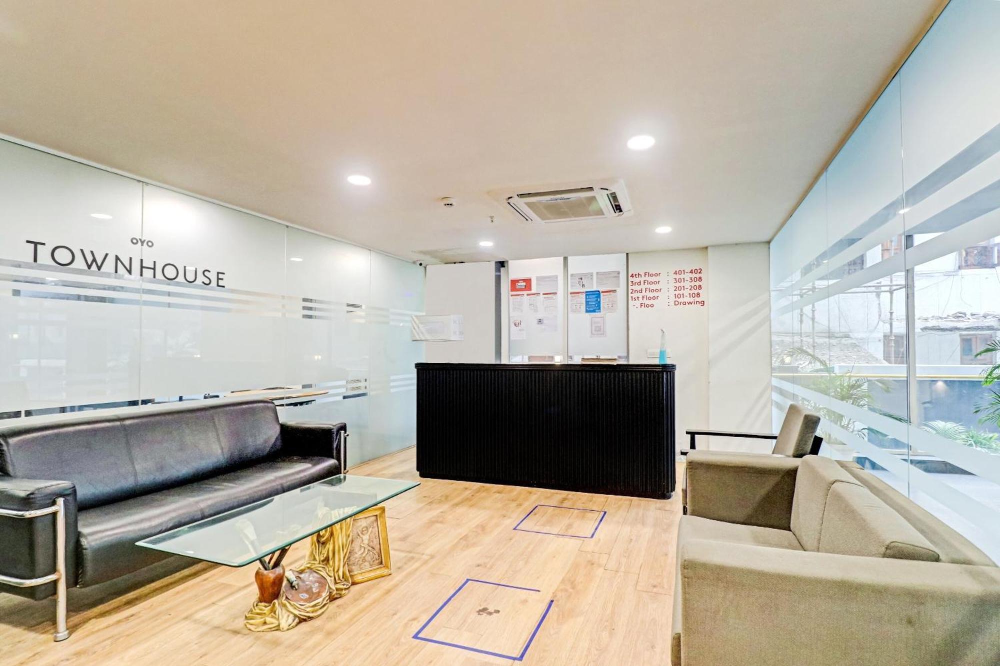 Townhouse Sector 30 Near Botanic Garden Of Indian Republic Otel Noida Dış mekan fotoğraf